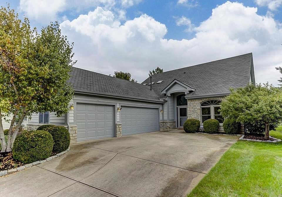 1st image of 9735 Greenside Ct