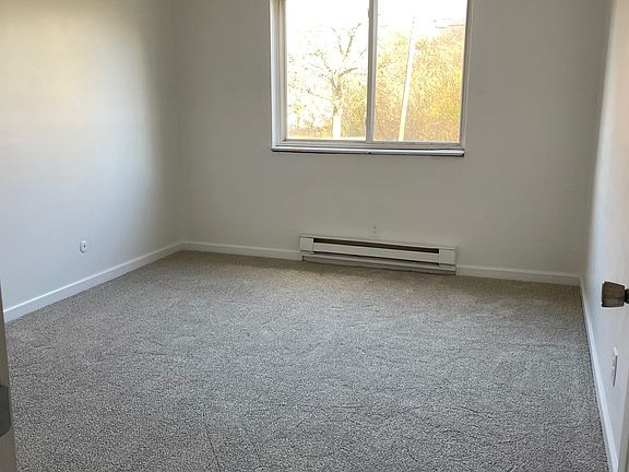 4th image of 744 E Michigan Ave #16564345
