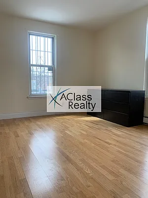 Rented by A Class Realty Corp | media 6