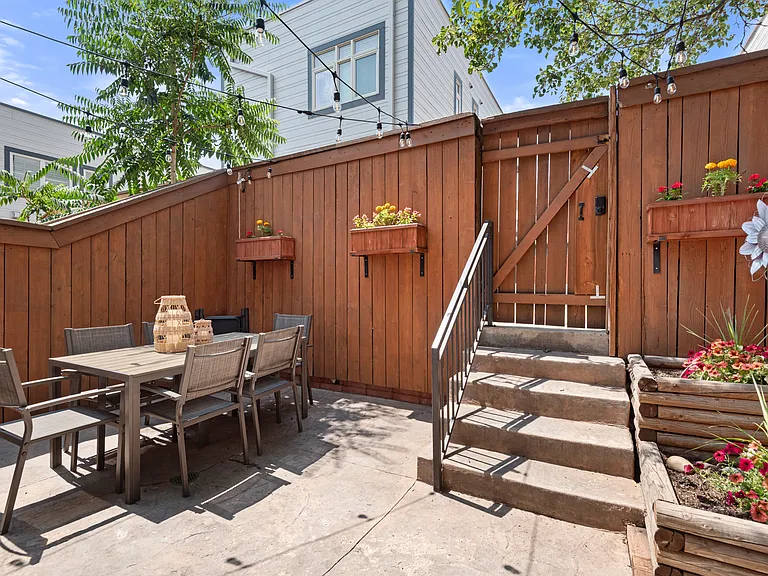 2313 Decatur St — Photo 34