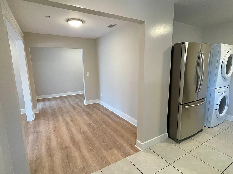 5717 Fair Ave — Photo 9