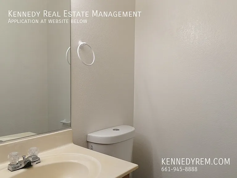 1645 Cactus Dr #B — Photo 6
