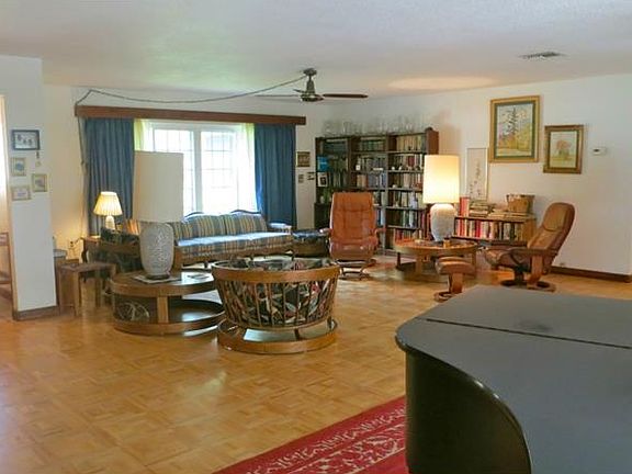 3rd image of 238 Paradise Island Dr