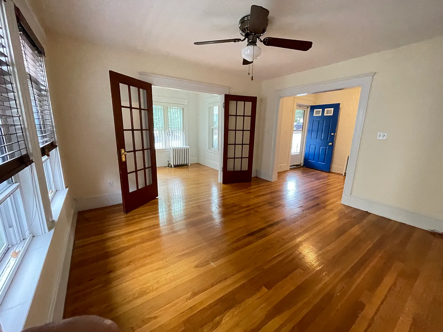 2 bed, 1010 sqft, $2,600 — Photo 3