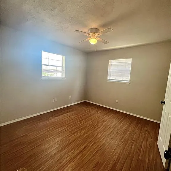 2402 Jaguar Dr #B — Photo 4