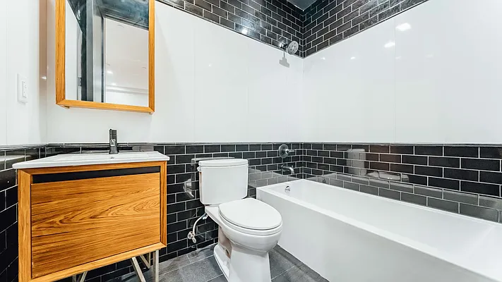 Rented by Nooklyn NYC LLC | media 6