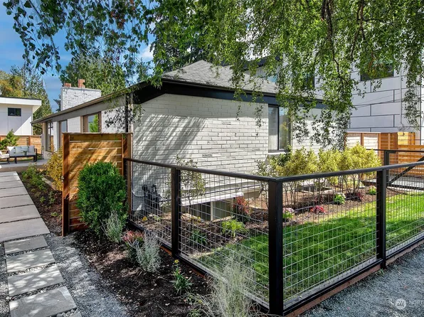 11550 28th Avenue NE, Seattle, WA 98125