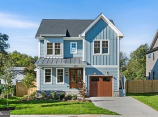 2611 19th St S, Arlington, VA 22204