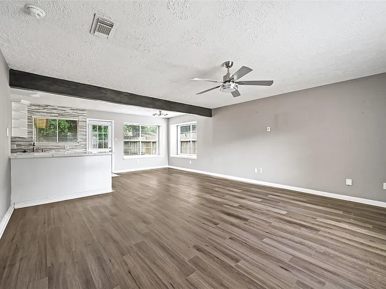 7310 Kite Hill Dr — Photo 6