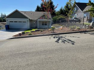 459 Providence Dr, Reedsport, OR 97467