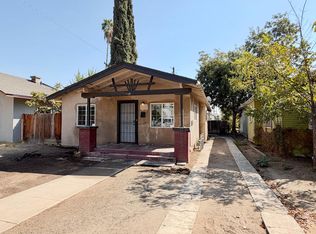 1126 N Roosevelt Ave, Fresno, CA 93728