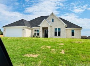 5607 Hummingbird Ln, Jacksonville, AR 72076