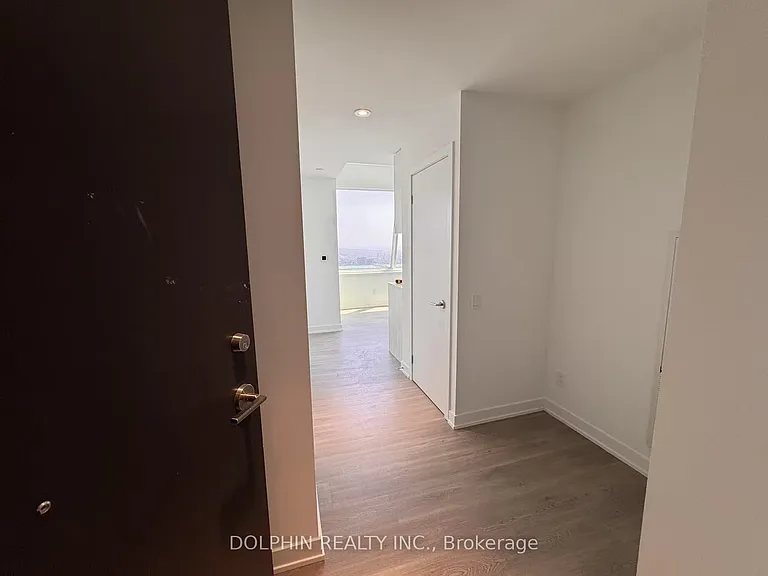 8 Wellesley St W #5809 — Photo 2