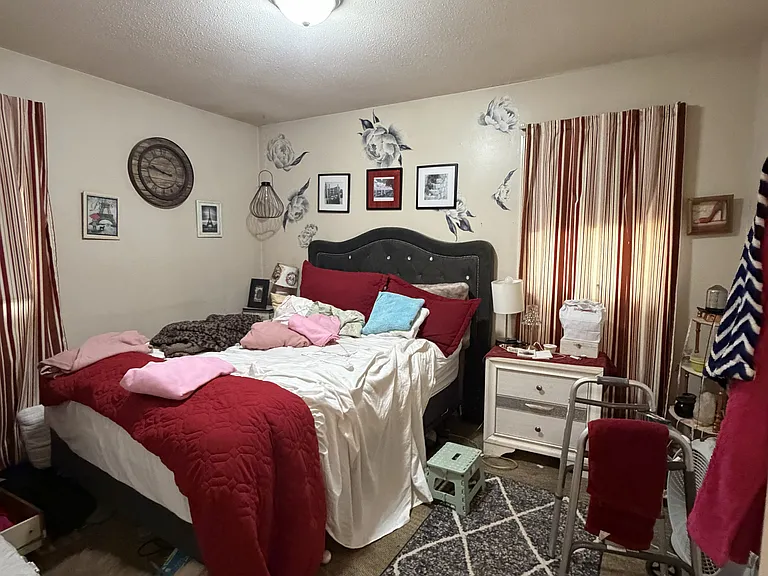 4900 Knox Ave N #3 — Photo 5