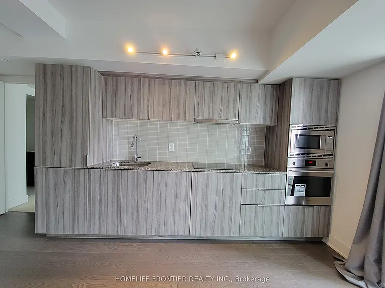 955 Bay St #1701 — Photo 16