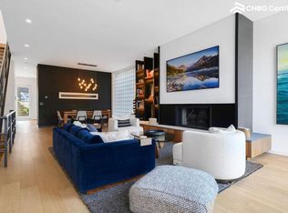 1103 W Chestnut St, Chicago, IL 60642
