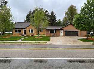 621 Lyons Rd, Portland, MI 48875