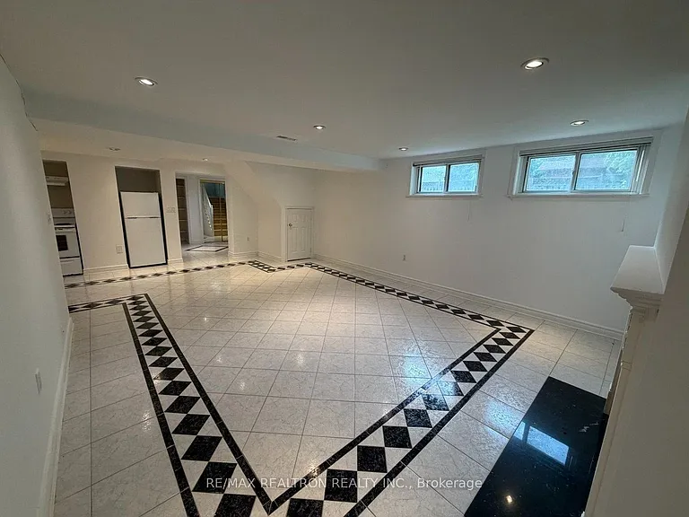 323 Elmwood Ave #LOWER LEVEL — Photo 6