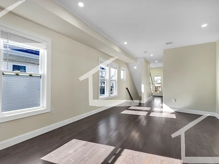 43 Wright Ave #2A — Photo 14