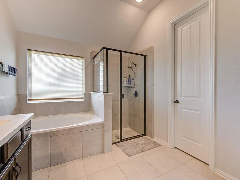 3507 Sunburst Ct — Photo 39
