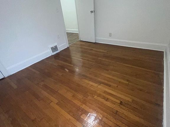 3rd image of 3637 E 149th St #2