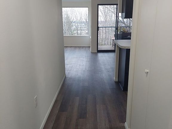 3rd image of 811 N Garden St #3
