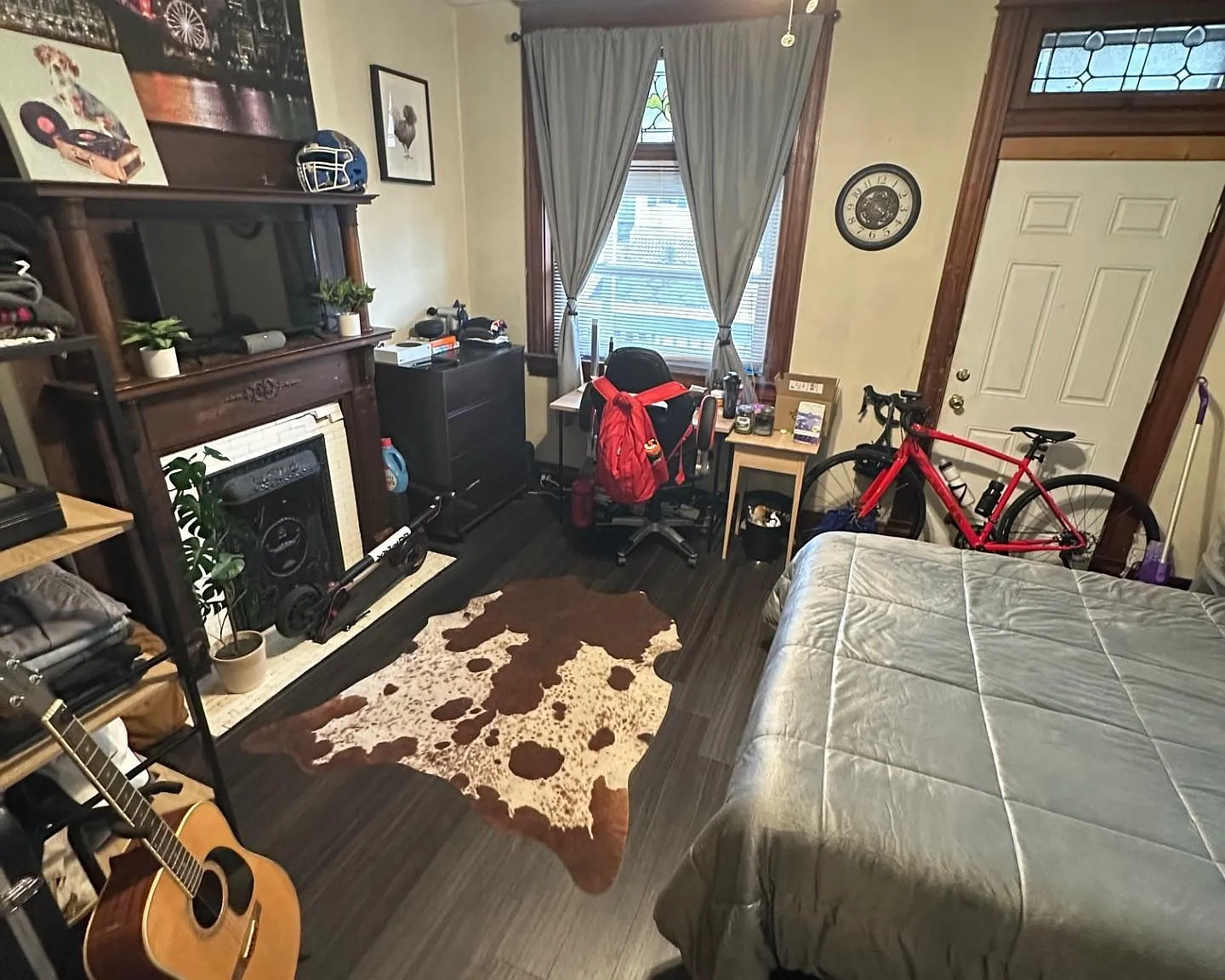 4 bed, 2.5 bath, 2200 sqft, $2,100 — Photo 3