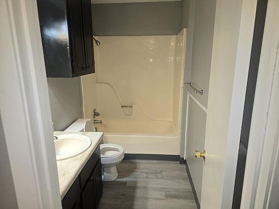 3rd image of 501 W 12th Ave