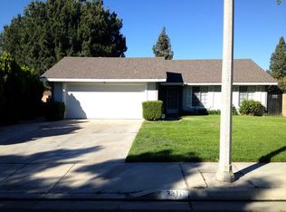 3211 Saratoga St, Riverside, CA 92503