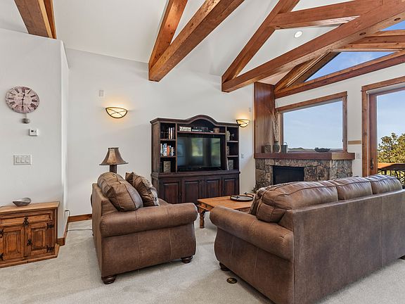 Top Level - Living Room with Gas Fireplace & SmartTV