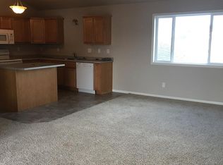 501-516 Agassiz Dr SE #512, Devils Lake, ND 58301