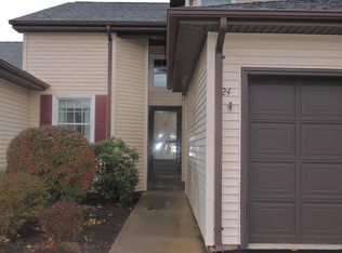 24 Dorlon Dr, Queensbury, NY 12804