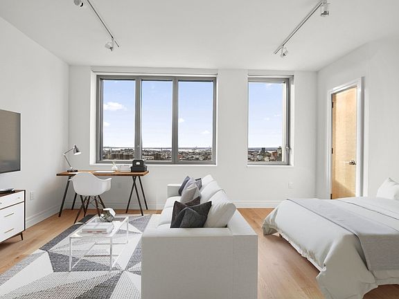 3rd image of 300 Ashland Pl APT 33E