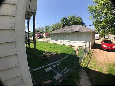 810 S University St — Photo 10