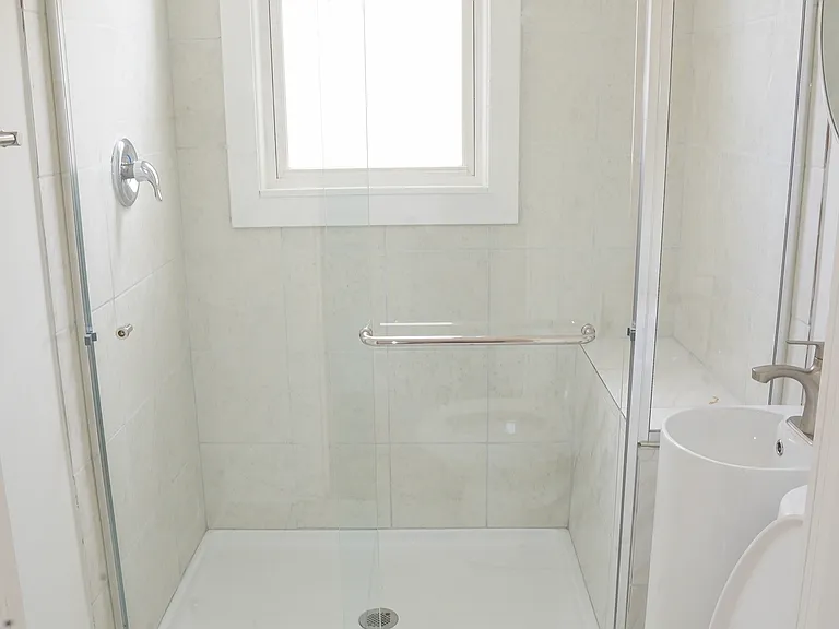 154 N Lamon Ave #2 — Photo 13