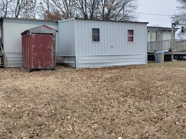 706 Monson St — Photo 10