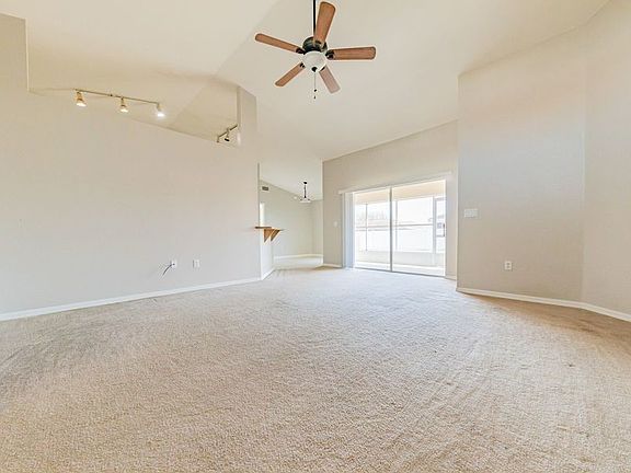 2nd image of 440 Savanna Pointe St