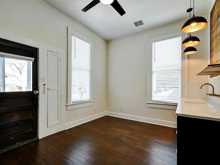 423 W Woodlawn Ave #2 — Photo 5