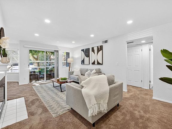 2nd image of 2559 Alveswood Cir