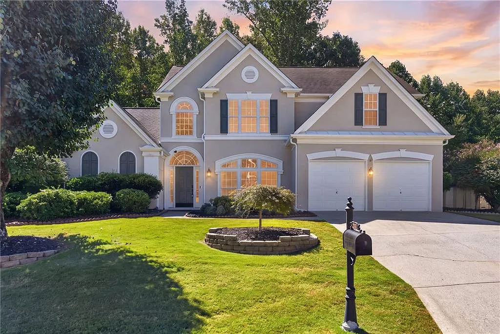 4 bed, 3.5 bath, 2747 sqft, $3,300 — Photo 1