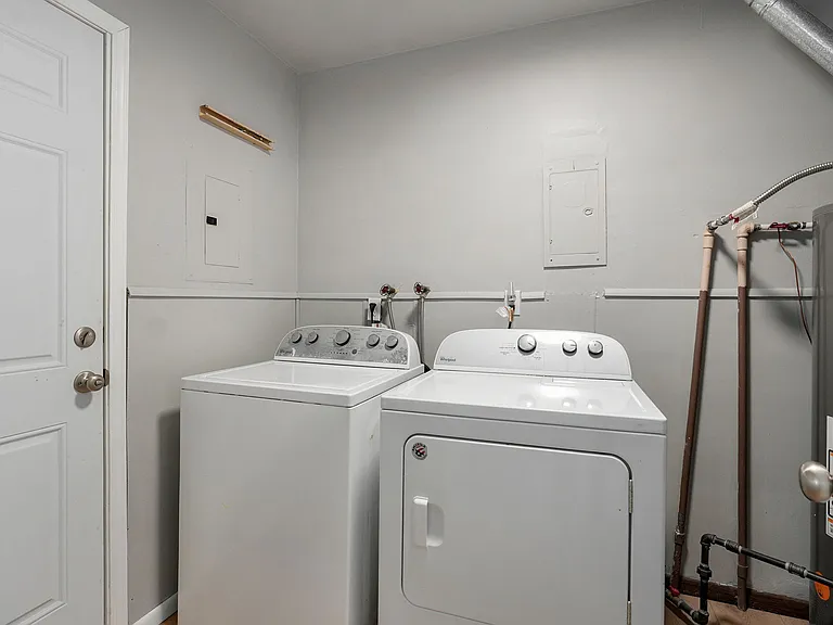 2051 E Marsa Dr — Photo 8