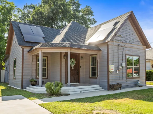 741 N Robinson St, Cleburne, TX 76031