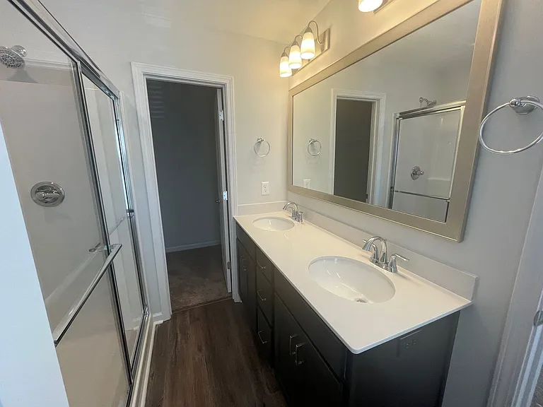 184 Northwood St — Photo 12
