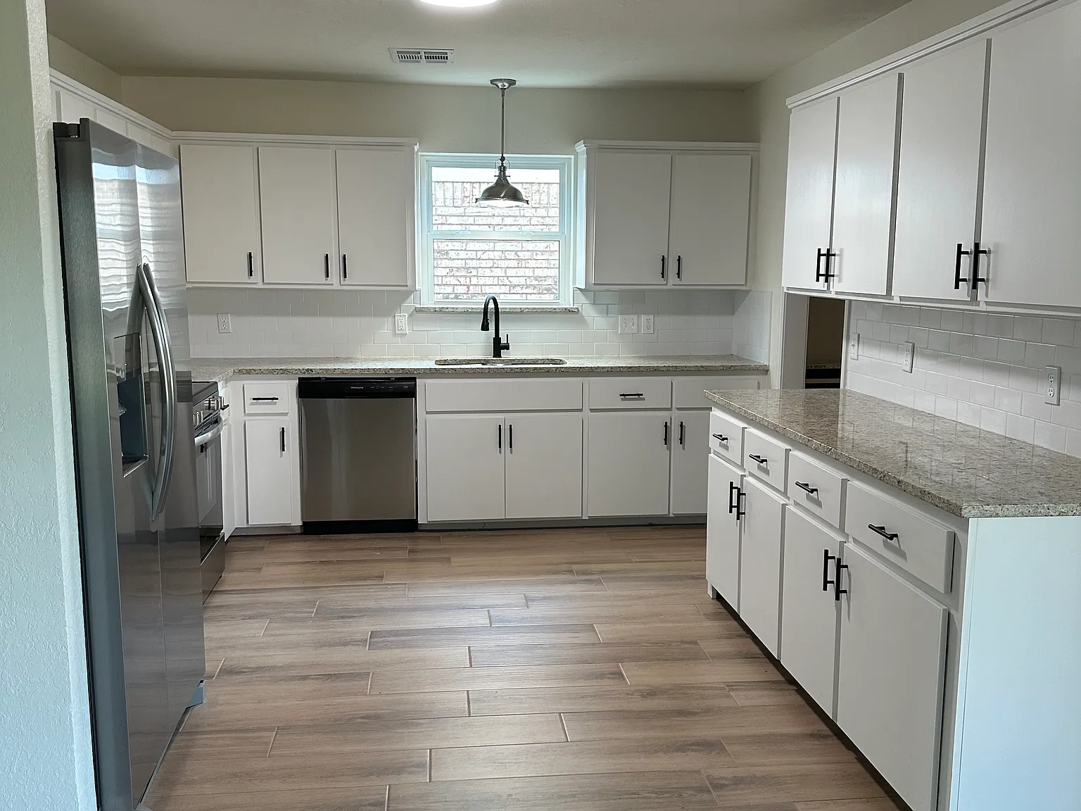 3 bed, 1612 sqft, $1,800 — Photo 1