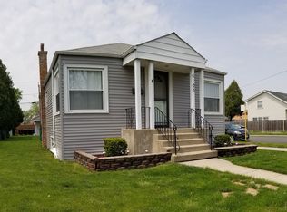 6100 S Nagle Ave, Chicago, IL 60638