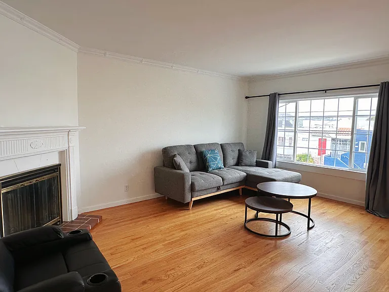367 Willits St — Photo 5