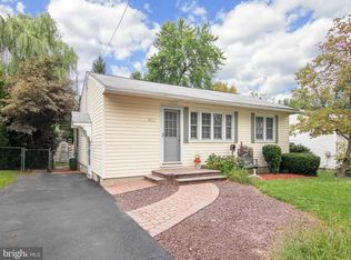 1822 Fleming Ave, Willow Grove, PA 19090