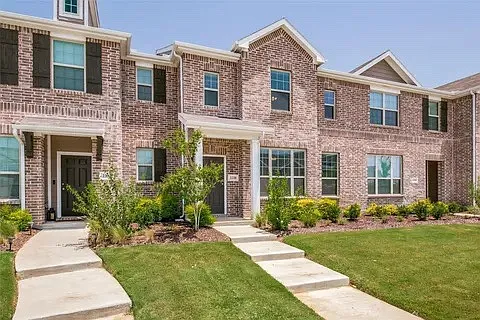 Greystone Dr, Denton — Photo 3
