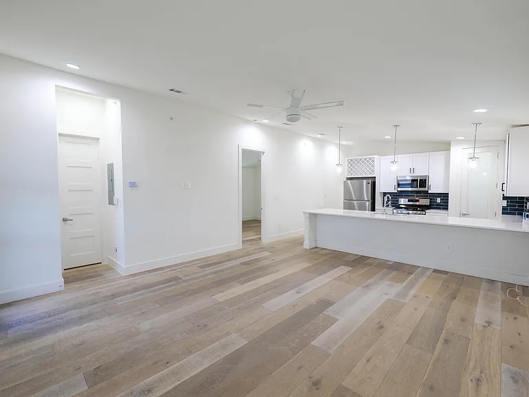 308 Moore Blvd — Photo 11