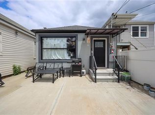 4 Lake Ave, Brooklyn, NY 11235